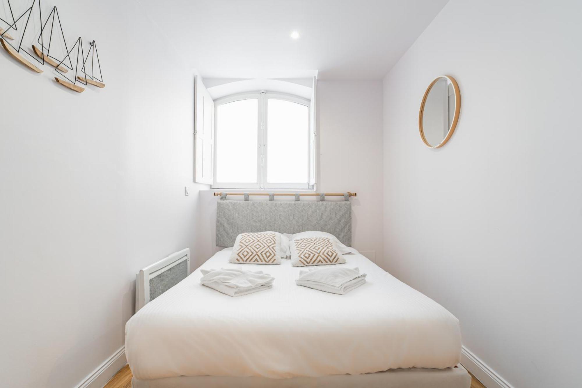Aux Portes Du Jardin Public Appartement